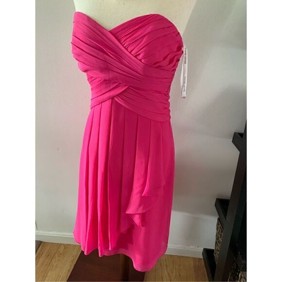 Pink strapless dress size 2 David’s Bridal - Picture 1 of 6